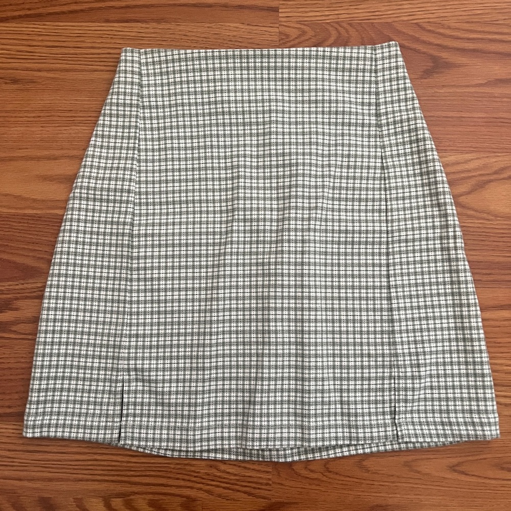 Brandy Melville Green Plaid Skirt